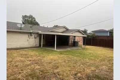 2426 Lasalle Drive, Irving, TX 75062 - Photo 17