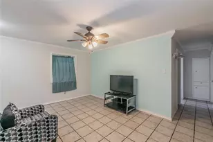 1104 Crane Dr, Euless, TX 76039 - Photo 9
