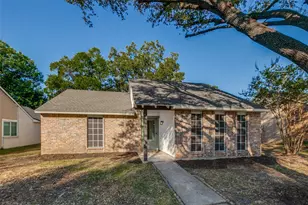 909 Maydelle Ln, Garland, TX 75042 - Photo 1