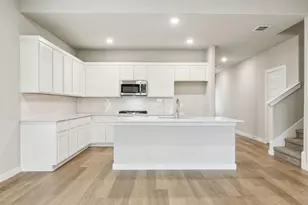 10616 Blakely Crk Rd, Fort Worth, TX 76126 - Photo 13