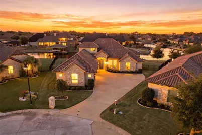 1601 Malibu Bay Court, Granbury, TX 76048 - Photo 39