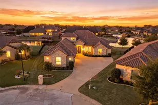 1601 Malibu Bay Ct, Granbury, TX 76048 - Photo 39