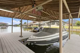 1601 Malibu Bay Ct, Granbury, TX 76048 - Photo 25