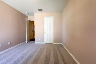 5327 Lake Gardens Drive, Grand Prairie, TX 75052 - Photo 11