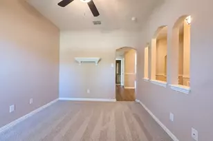 5327 Lake Gardens Drive, Grand Prairie, TX 75052 - Photo 9
