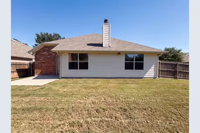 5327 Lake Gardens Drive, Grand Prairie, TX 75052 - Photo 5