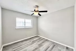 2319 Redbrook Dr, Arlington, TX 76014 - Photo 7