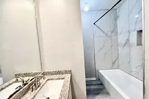 2319 Redbrook Dr, Arlington, TX 76014 - Photo 9