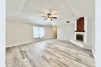 2319 Redbrook Drive, Arlington, TX 76014 - Photo 3