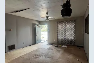 309 McDaniel, Mineola, TX 75773 - Photo 3