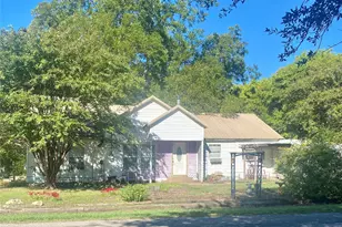 201 N Main, Trenton, TX 75490 - Photo 1