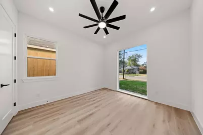 1727 Toronto Street, Dallas, TX 75212 - Photo 31