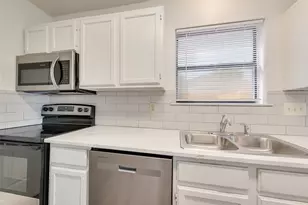 914 Wentwood Dr, DeSoto, TX 75115 - Photo 13