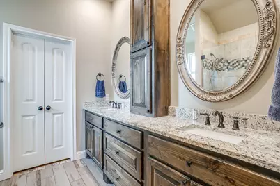 2204 Snake River Drive, Granbury, TX 76048 - Photo 37