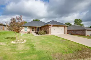 2204 Snake River Dr, Granbury, TX 76048 - Photo 1