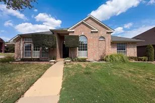 401 Pin Oak Trail, Keller, TX 76248 - Photo 1