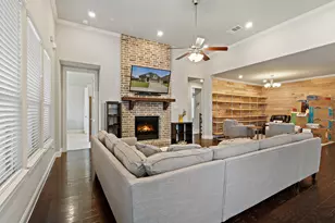 10912 Smithville Pl, McKinney, TX 75071 - Photo 9