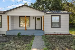 4548 Hodgkins Rd, Lake Worth, TX 76135 - Photo 3