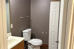 1017 W 3rd St, Taylor, TX 76574 - Photo 19