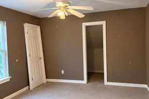 1017 W 3rd St, Taylor, TX 76574 - Photo 9