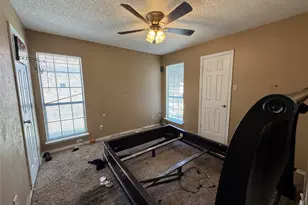 8837 St Thomas Cir, Dallas, TX 75228 - Photo 17