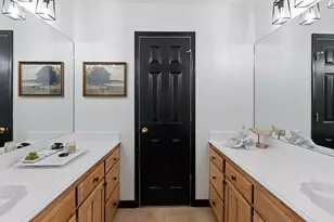 405 Lincoln Oaks Dr, Burleson, TX 76028 - Photo 21
