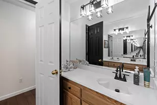 405 Lincoln Oaks Dr, Burleson, TX 76028 - Photo 23