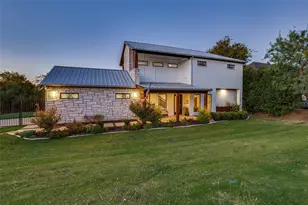 1115 Moonlight Bay Dr, Grand Prairie, TX 75104 - Photo 1