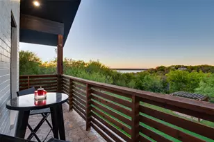 1115 Moonlight Bay Dr, Grand Prairie, TX 75104 - Photo 9