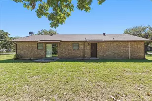 815 W Patterson St, Eastland, TX 76448 - Photo 33