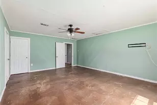 815 W Patterson St, Eastland, TX 76448 - Photo 17