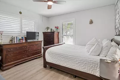 10102 Laingtree Drive, Dallas, TX 75243 - Photo 17