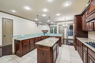 8421 La Fontaine Dr, North Richland Hills, TX 76182 - Photo 9