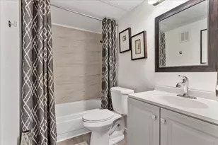 1106 Country Club Ln, Fort Worth, TX 76112 - Photo 13