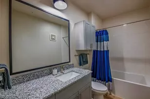 2232 Empire Central Dr, Dallas, TX 75235 - Photo 7