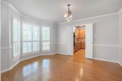 2110 Emerald Lake Drive, Arlington, TX 76013 - Photo 9