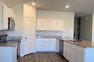529 Jameson St, Springtown, TX 76082 - Photo 5