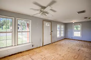 1806 N Link St, Palestine, TX 75801 - Photo 3