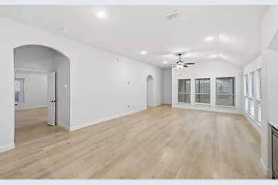 7428 Wispy Willow Lane, Little Elm, TX 76227 - Photo 13