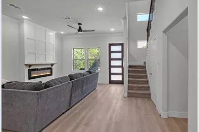 5511 Black Pine Circle, Granbury, TX 76048 - Photo 5