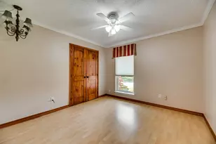 1307 E Branch Hollow Dr, Carrollton, TX 75007 - Photo 15