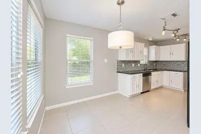 302 Rosemary, Euless, TX 76039 - Photo 7