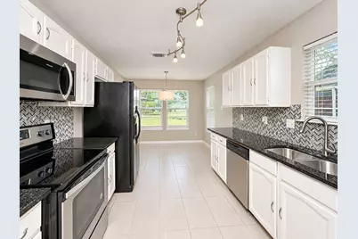 302 Rosemary, Euless, TX 76039 - Photo 9