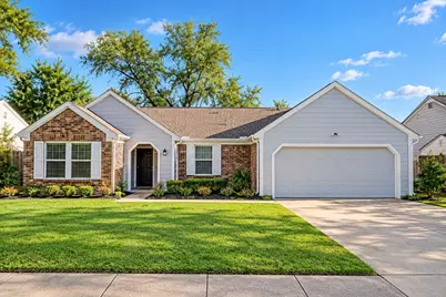 302 Rosemary, Euless, TX 76039 - Photo 1