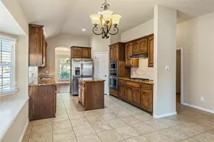 928 Wellington Dr, Lewisville, TX 75067 - Photo 7