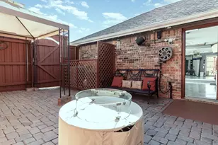 2800 Keller Springs Rd, Carrollton, TX 75006 - Photo 25