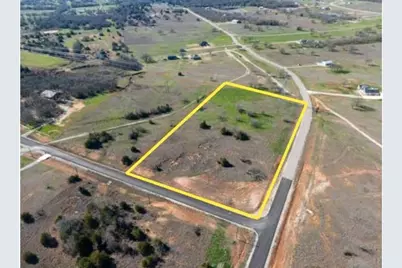 240 Rolling Hills Boulevard, Alvord, TX 76225 - Photo 1