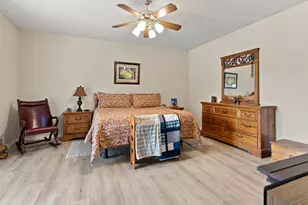 1607 N Park Dr, Bowie, TX 76230 - Photo 15