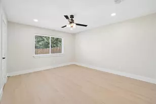 11615 Featherbrook Dr, Dallas, TX 75228 - Photo 23