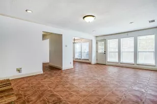 9229 Highedge Cir, Dallas, TX 75238 - Photo 7